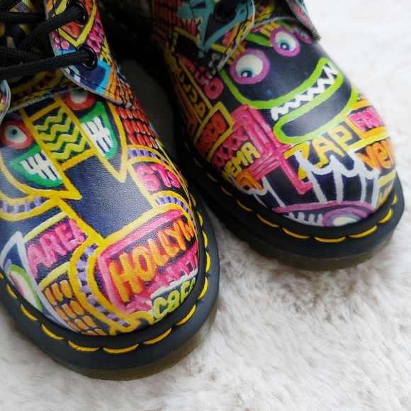 RARE Dr Martens x Mark Wigan 1460 Neon Bright Comic Book Graphic Limited… - Picture 4 of 13